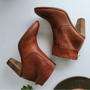 Lucky Brand Nycott Leather Boots
